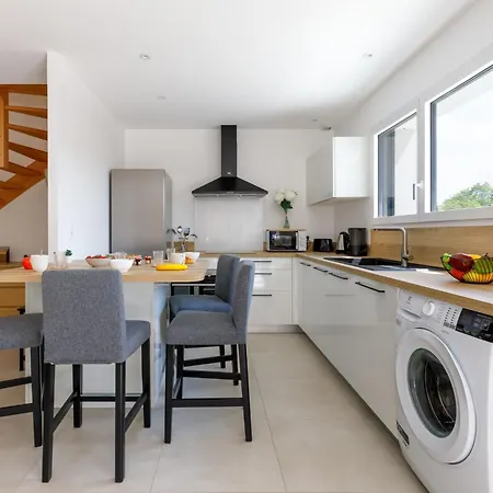 펜션 Le Pre Tarin By Interhome 라 베르네리-앙-레츠