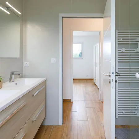 펜션 Le Pre Tarin By Interhome