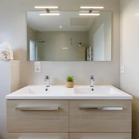 펜션 Le Pre Tarin By Interhome 라 베르네리-앙-레츠